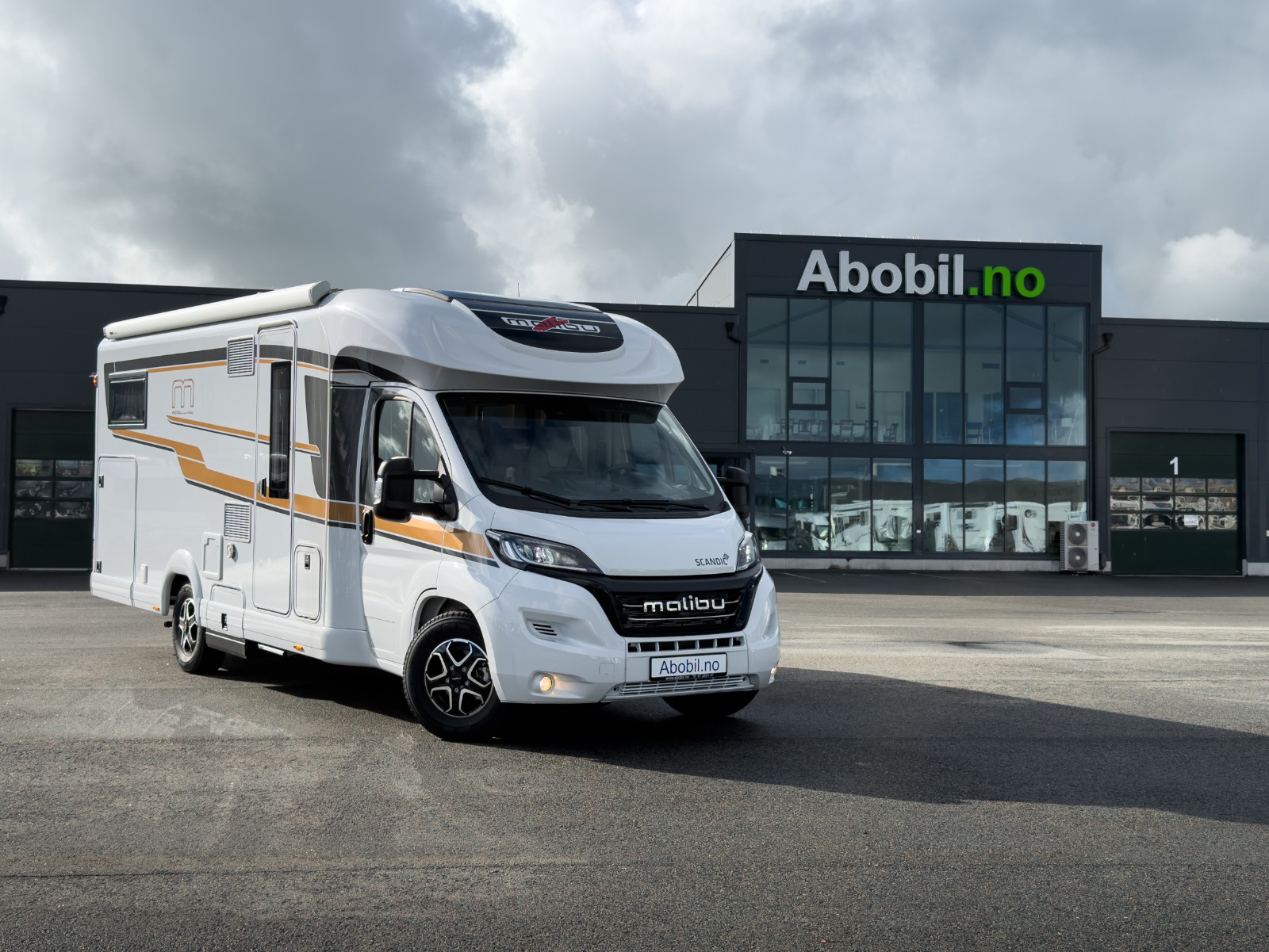 o_1j71mq3c1i3k1dgq7v1mpc1sgit Malibu T500 - Bilde 1