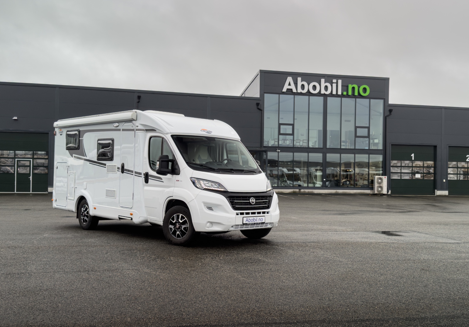 o_1j975rv9u156o1tvanpb1q6u1rljb Carado V337 - Bilde 1