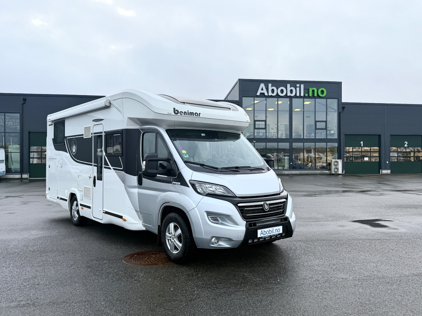 o_1jcja13q91gfigqi1uiqfcm1tt6h Benimar MILEO 268 - Bilde 1